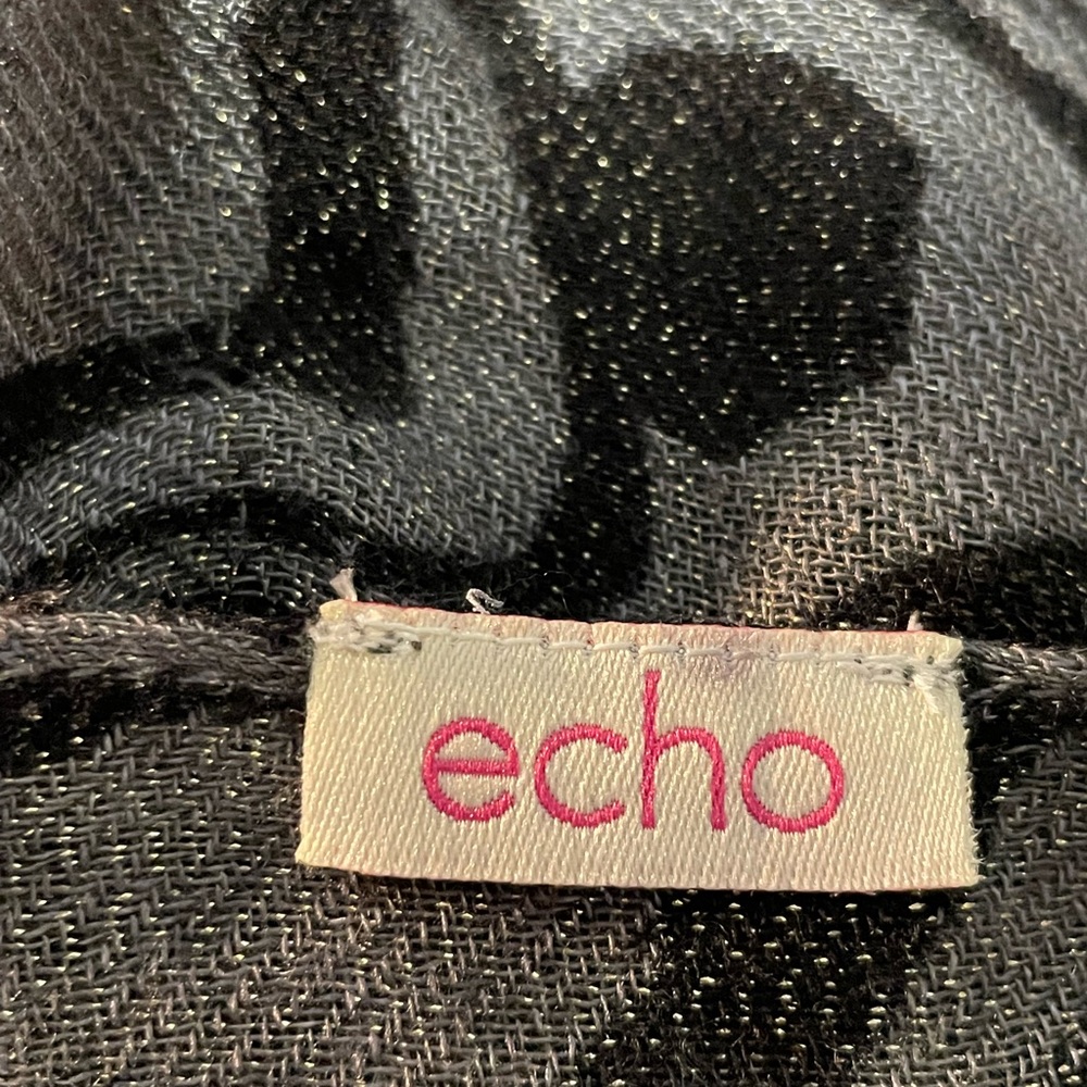 Echo Scarf - Picture 4 of 4